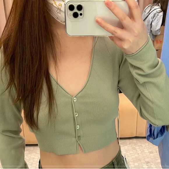 Aritzia Sweaters - Aritzia Wilfred - Santorini Cardigan